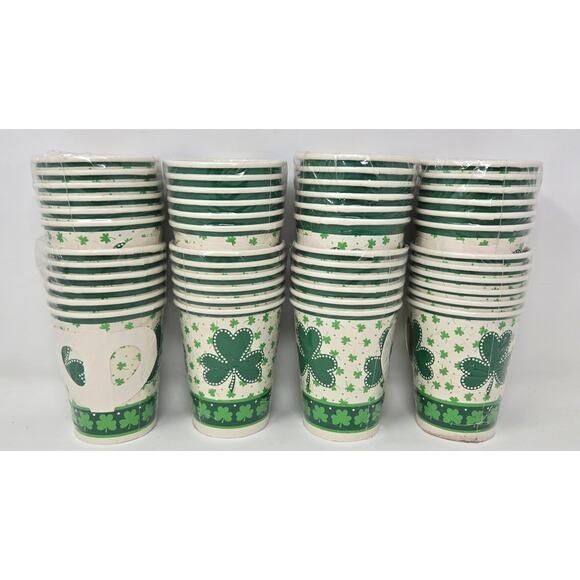 Vintage Hallmark 48 Paper Party Cups St. Patrick's Day 9oz Shamrock 8 Packs of 6 - Picture 1 of 7